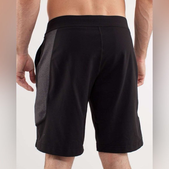 Lululemon Kung Fu Short size L - Picture 2 of 8